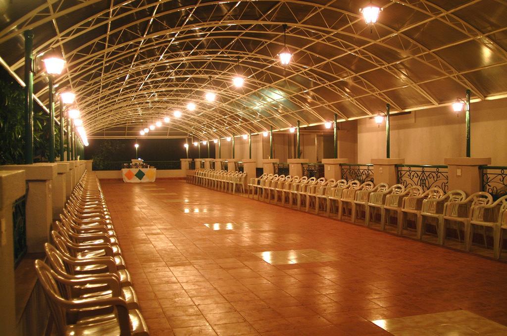 Hotel Ravikiran Alibaug 외부 사진